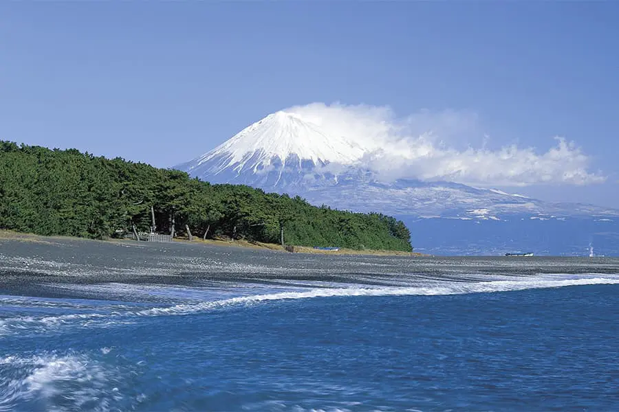 静岡に来たなら、「三保松原」から見られる富士山を絶対見逃さないで！ | 静岡観光ふじそらトラベル