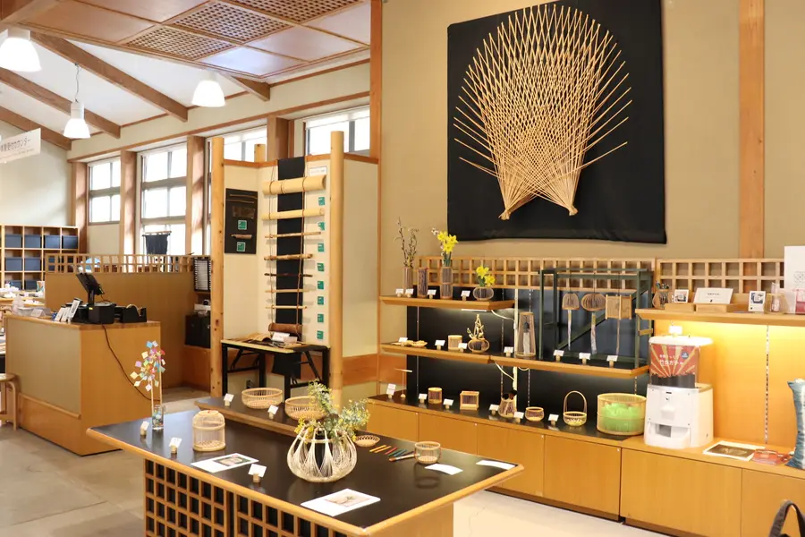 本物の職人技に出会う！静岡の工芸体験をするなら「駿府の工房 匠宿